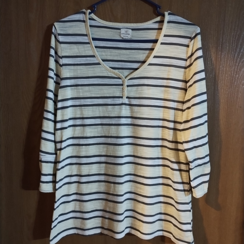 Banana Republic yellow top